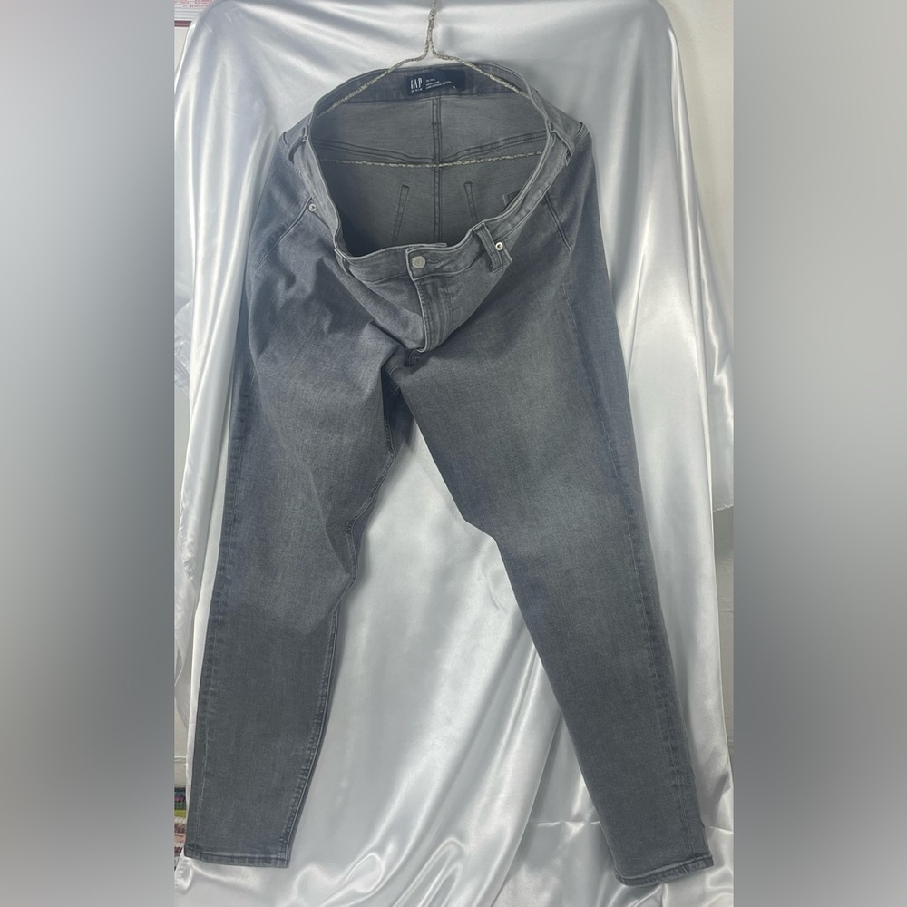 Women Grey Jeans